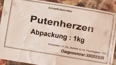 Putenherzen in Plastikverpackung